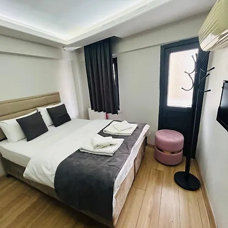 Mesil ホームステイ イスタンブール